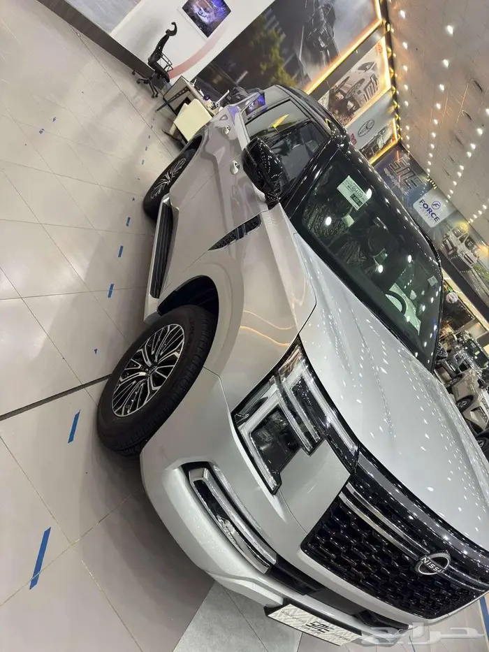 نيسان باترول بلاتينيوم موديل 2026 تنفس طبيعي سقف اسود 10