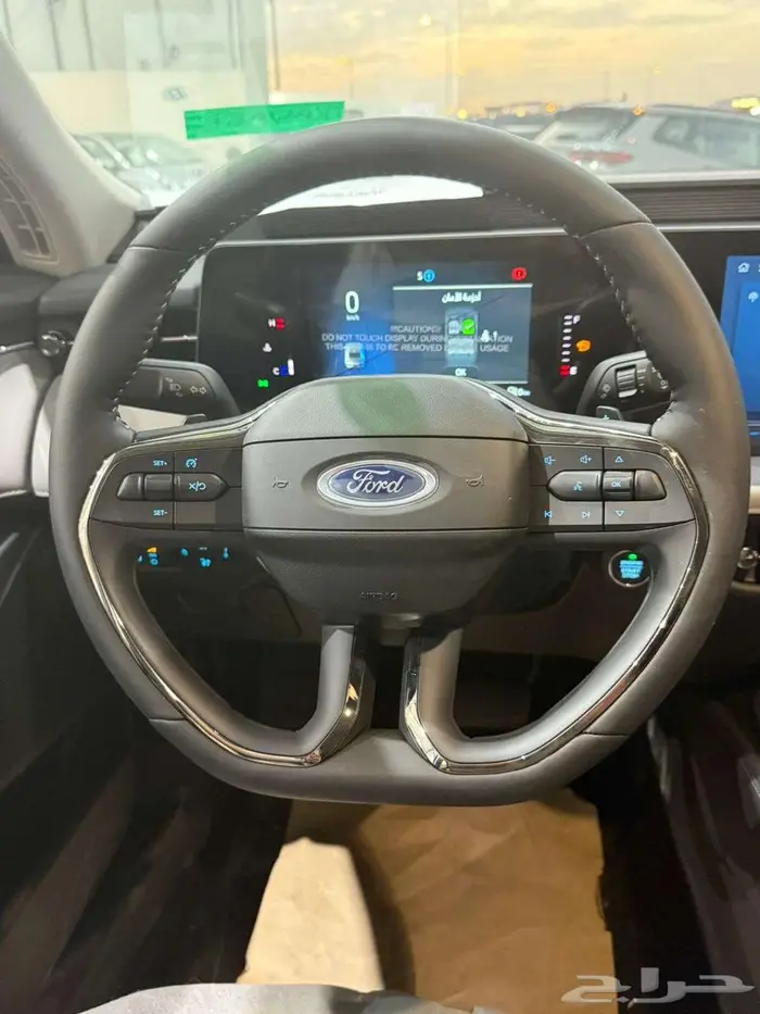 فورد تورس امبيانتي 2026 اسود 2