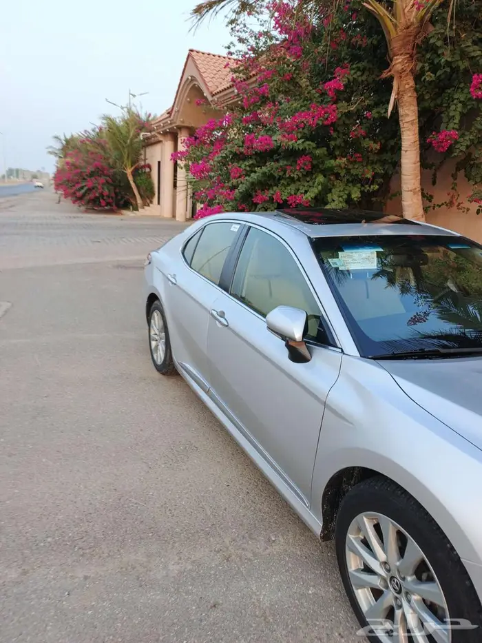 كامري 2018نظيفه وعلى الشرط والفحص 3