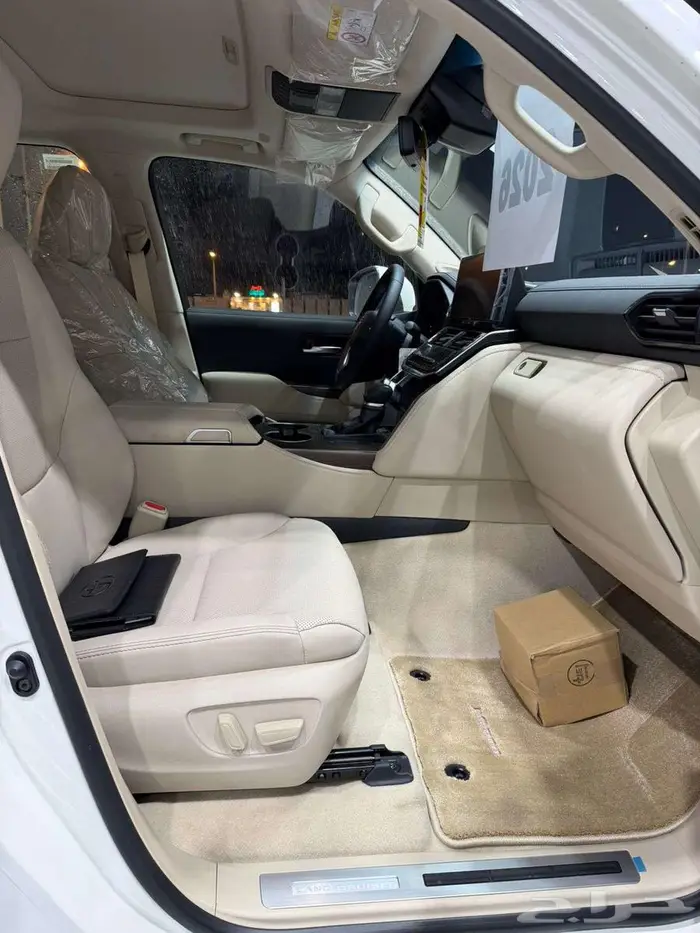 تويوتا لاندكروزر GXR-S وارد الساير 2026 7