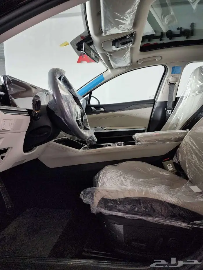 كيا K5 GLS نص فل موديل 2026. 11