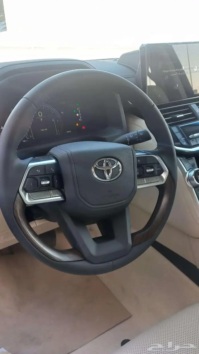 تويوتا جي اكس ار l4 موديل 2025 6