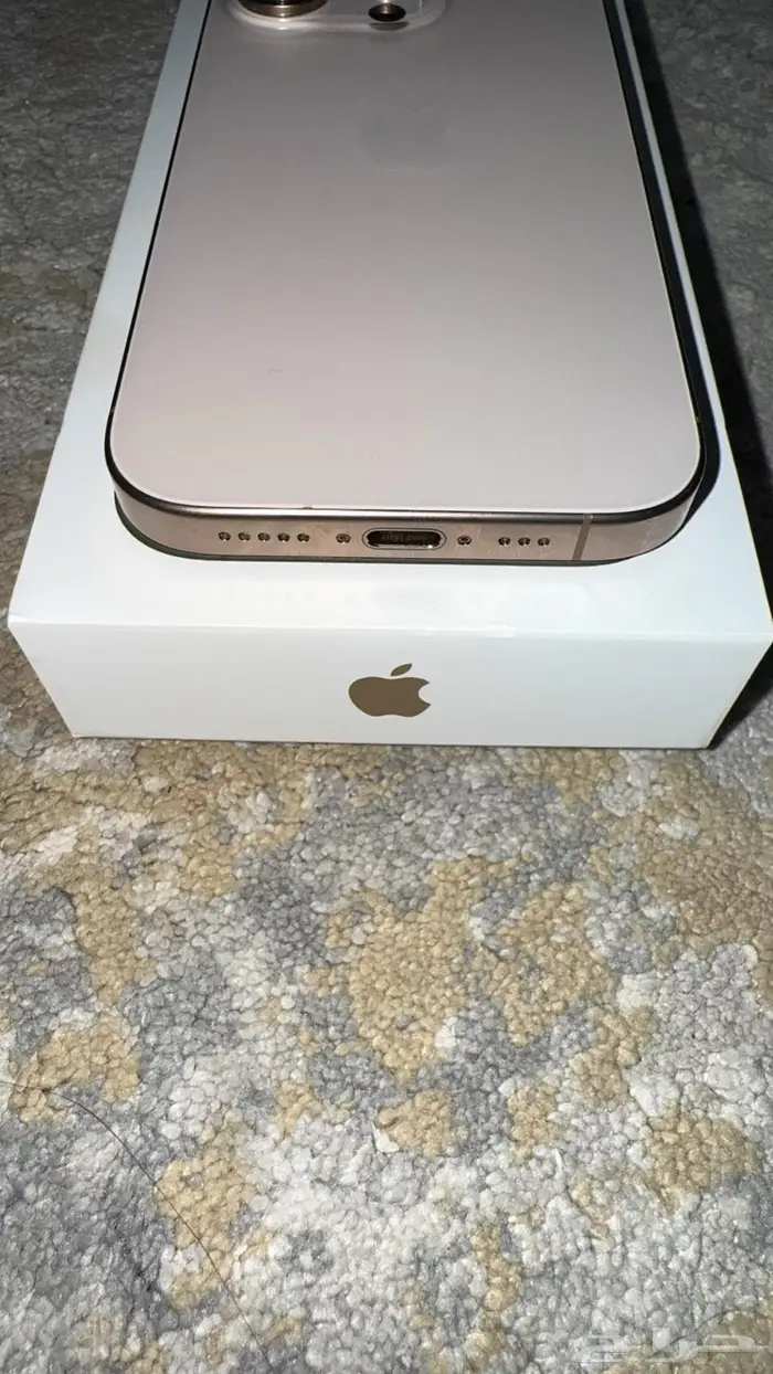 ايفون 16 برو ذهبي جديد 3