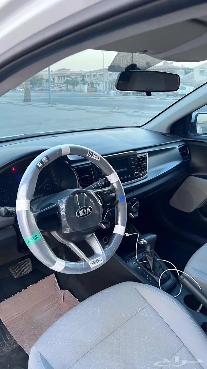 للبيع كيا ريو 2019 نضيفه 12