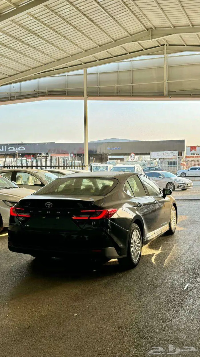 تويوتا كامري LE بنزين 2025 - عروض الكاش و الأقساط 11