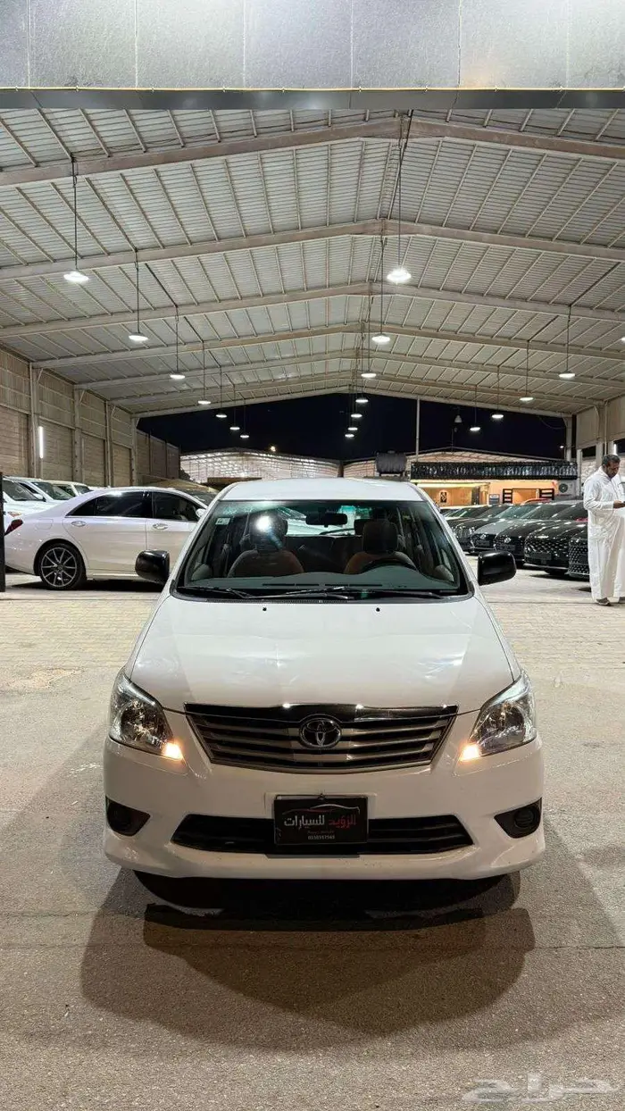 انوفا 2015 عداد 416000 2