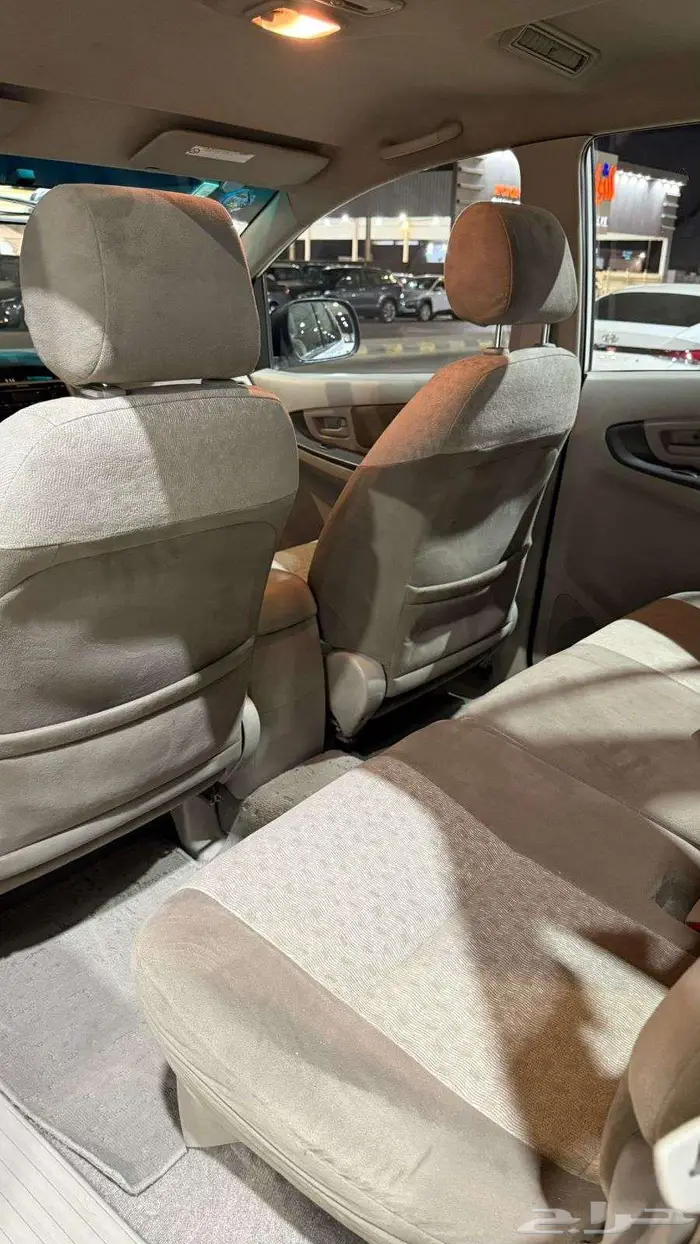 انوفا 2015 عداد 416000 5