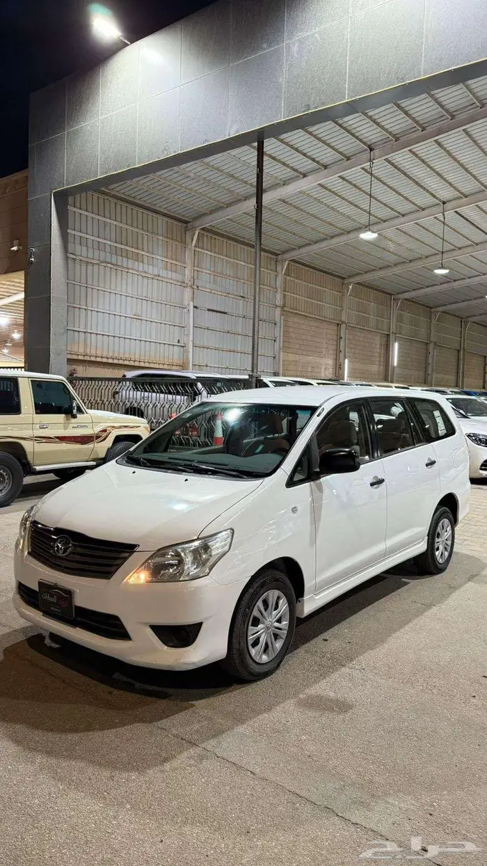 انوفا 2015 عداد 416000 0