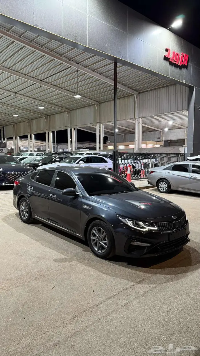 كيا اوبتيما 2020 عداد 97000 نص فل 1