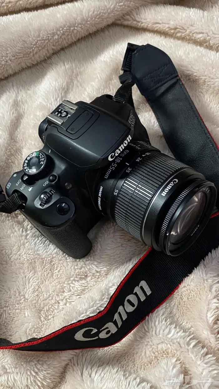للبيع كاميرا Canon 650D نظيفة جد ا 2