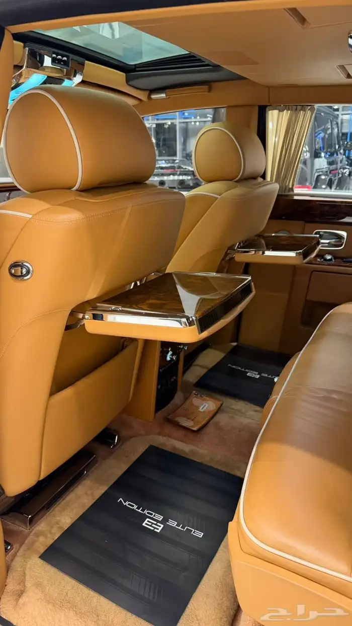 Rolls Royce phantom 2011 مخزن 10