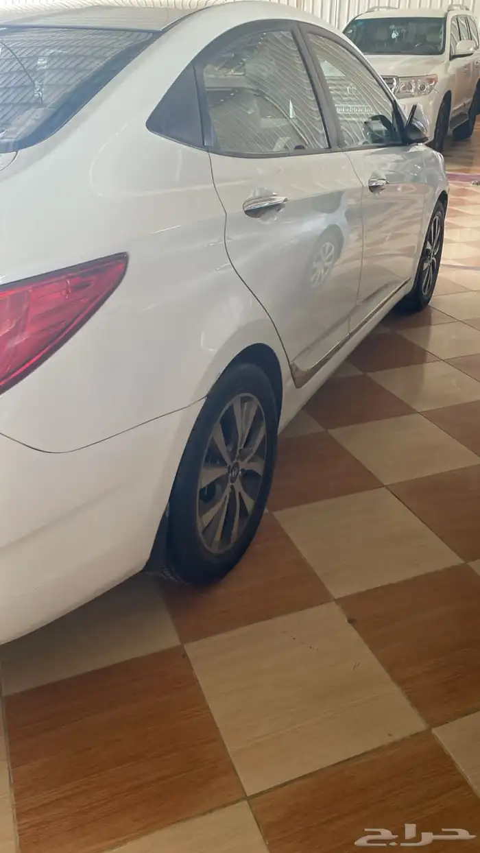 للبيع سيارة اكسنت 2016 2