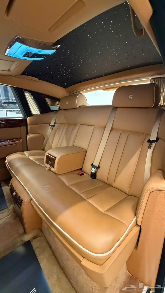 Rolls Royce phantom 2011 مخزن 13