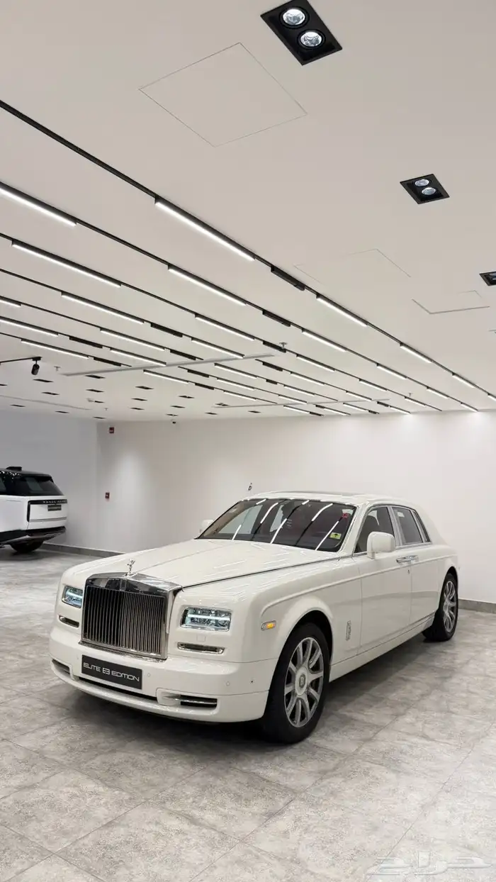 Rolls Royce phantom 2011 مخزن 0