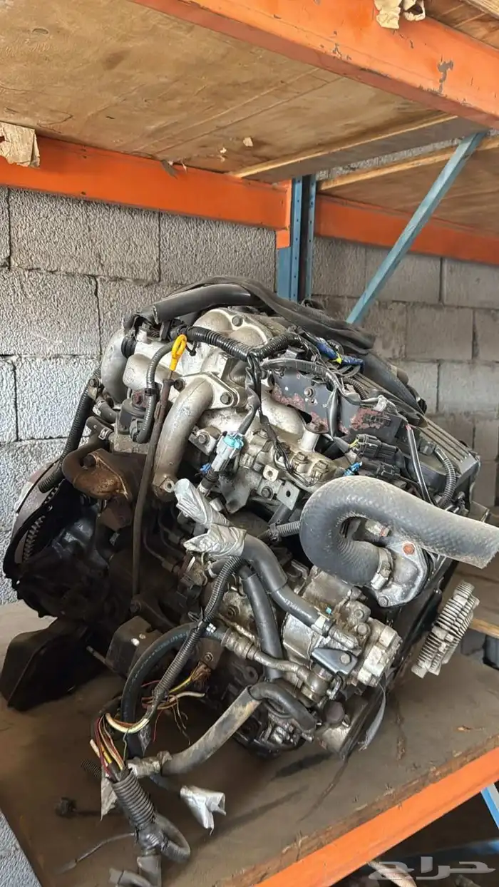 مكاين و قطع غيار نيسان وانيت باص دينا 14