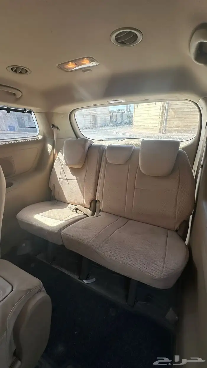 كيا كرنفال على يدنا من الوكالة 1