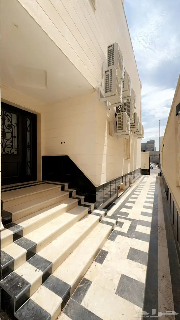 شقة راقية جدا  للإيجار السنوي 1