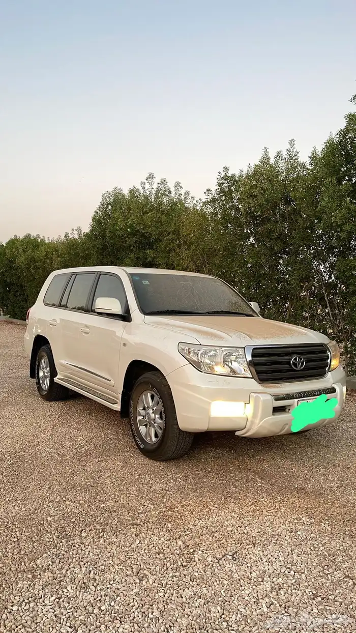 جيب لاندكروزر مفخرة موديل 2010 جديد قير عادي 2