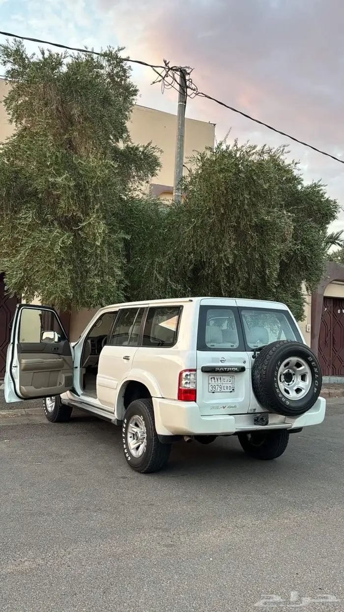 للبيع سفاري فتك موديل 2003 9