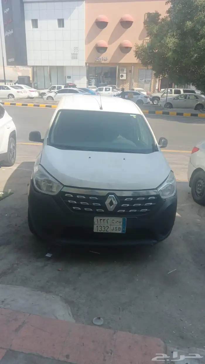 سياره رينو فان دوكر 3