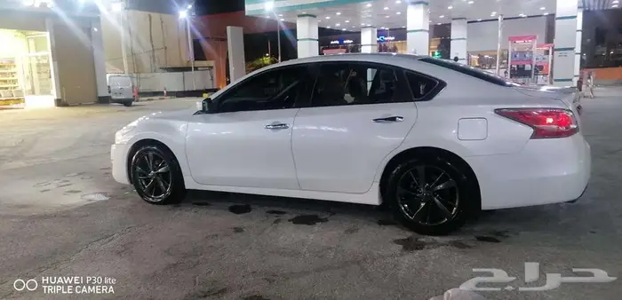 نيسان التيما 6 سلندر موديل 2014 16