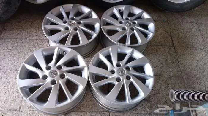 جنوط نيسان سنترا الاصلي الوكالة او التقليد ححسب الطلب 25