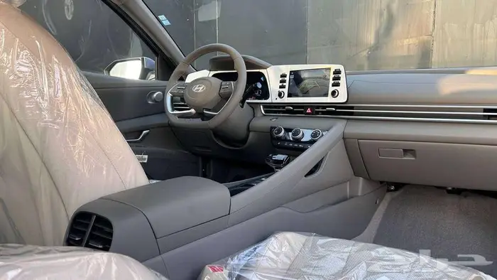 هيونداي النترا GLS 2026 لدى شركة عبدالمجيد الخضر 8