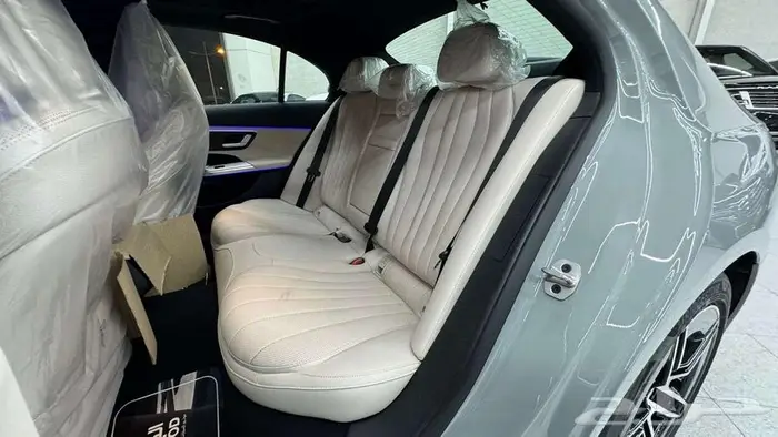 2025مرسيدس إي300 MERCEDES E 7