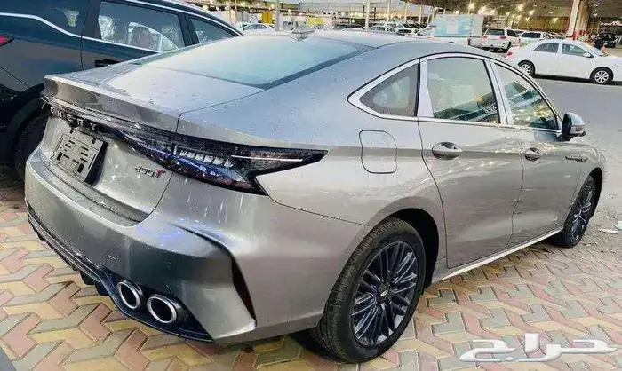 شيري اريزو 8 كمفورت و لاكجيري موديل 2025 7