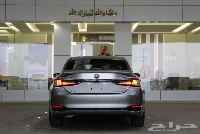لكزس - ES 300 - HH - هايبرد - فل كامل - خليجي - 2025 4