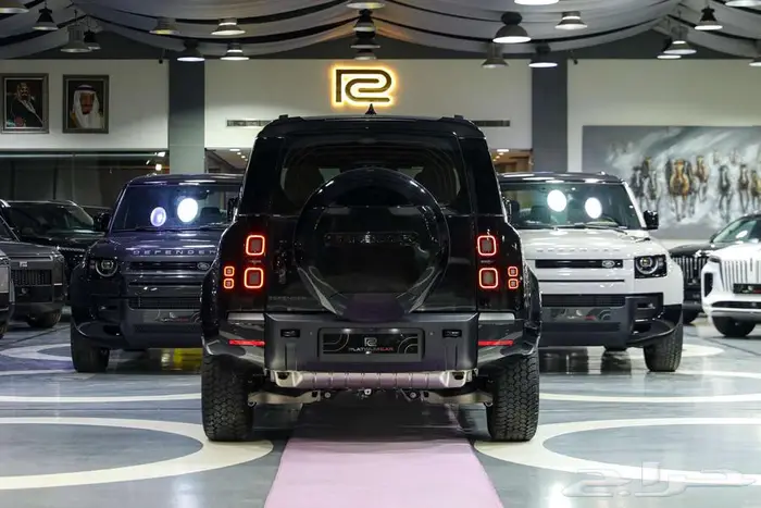 لاند روفر دفيندر 110 SE X-Dynamic V4 موديل 2026. 3