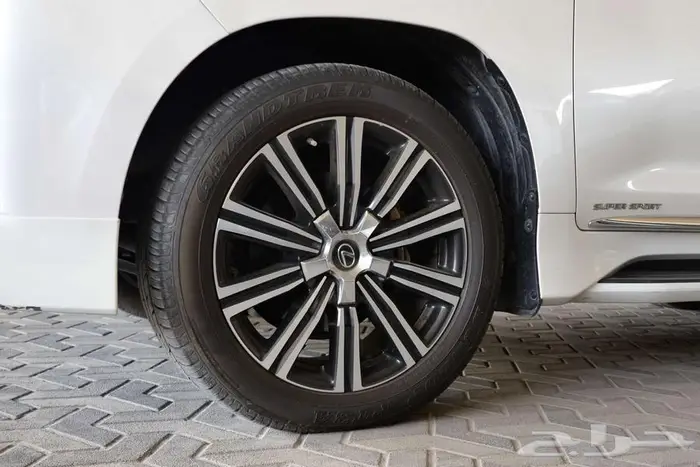 لكزس LX570s 2019 سوبر سبورت سعودي 3