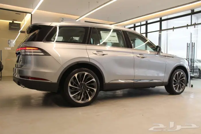 لينكون افياتور ريزيرف 2023 3