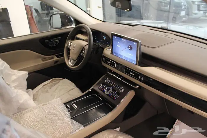 لينكون افياتور ريزيرف 2023 11