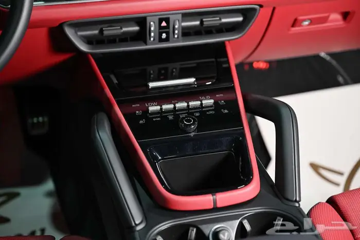 شركة البريمي لسيارات بورش Cayenne S 10