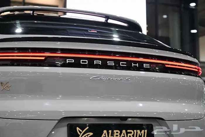 شركة البريمي لسيارات بورش Cayenne S 14