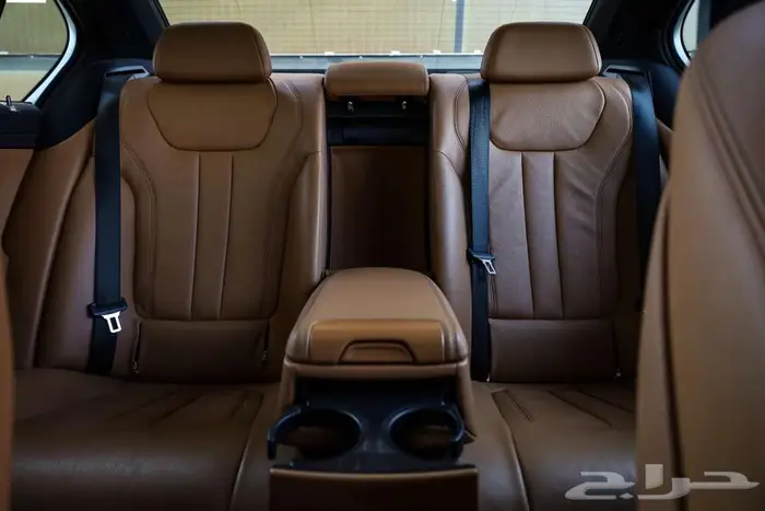 بي ام دبليو 730Li فل كامل موديل 2021 11