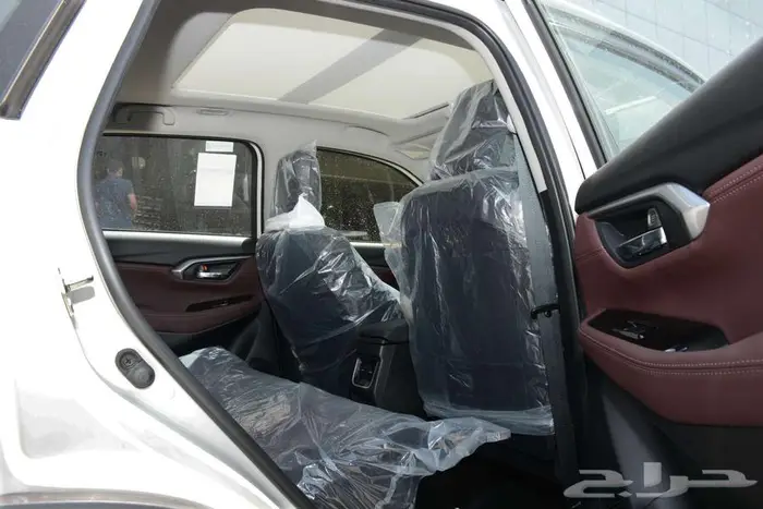 تويوتا اوربان كروزر 2026 GLX فل كامل بالنقد او التقسيط 4