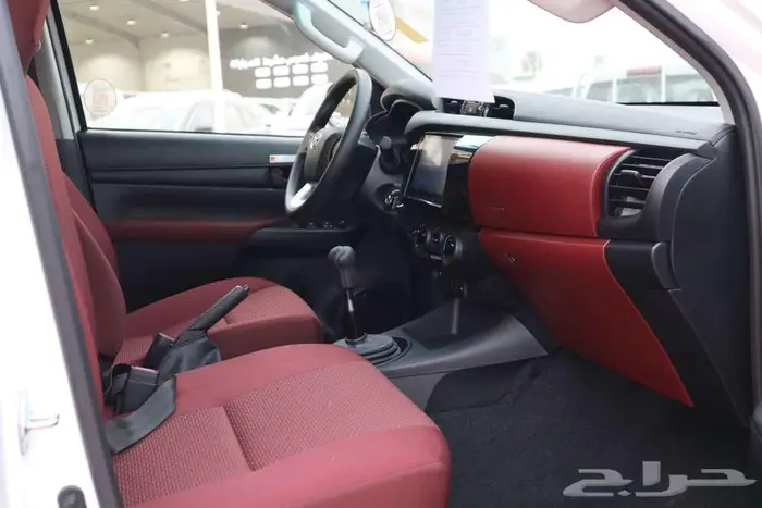 تويوتا هايلوكس 2025 ديزل دبل وبدون (عروض الانماء لاتفوتك) 8