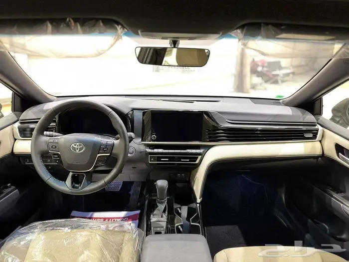 تويوتا كامري نص فل LE بنزين الساير 2025 بااقل الاسعار 3