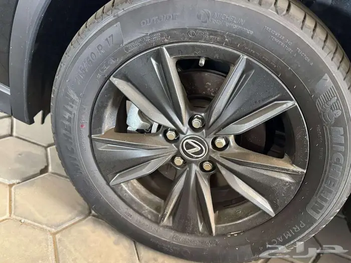 لكزس ux300 هايبرد موديل 2024 8