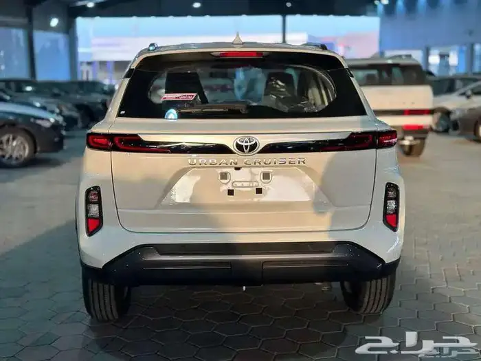 تويوتا اوربان ستاندر موديل 2026 كاش و أقساط 4