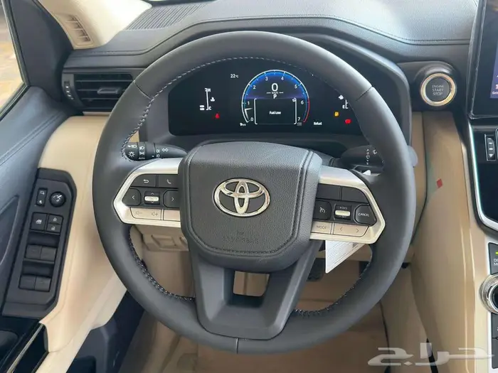 تويوتا لاندكروزر GXR L2 بنزين سعودي 2026 15