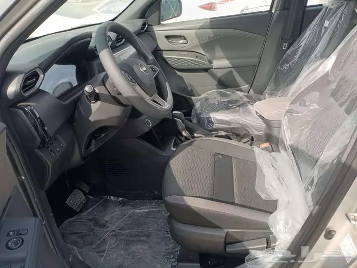 نيسان ماجنيت SV 2025 3