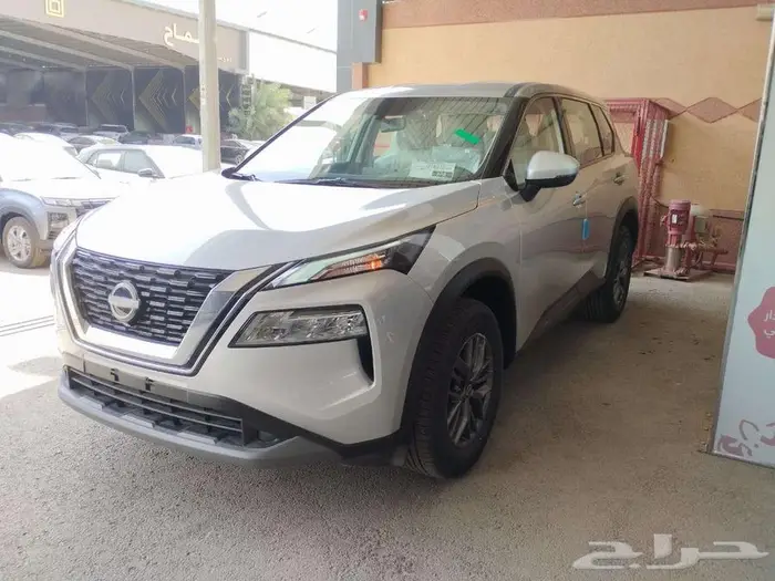 نيسان اكس تريل دبل 5 راكب وبدون دبل 7 راكب 2025 11