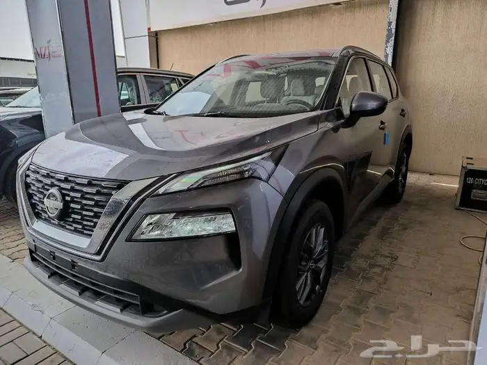 نيسان اكس تريل دبل 5 راكب وبدون دبل 7 راكب 2025 25