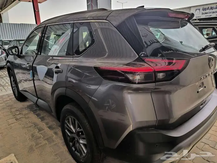 نيسان اكس تريل دبل 5 راكب وبدون دبل 7 راكب 2025 29