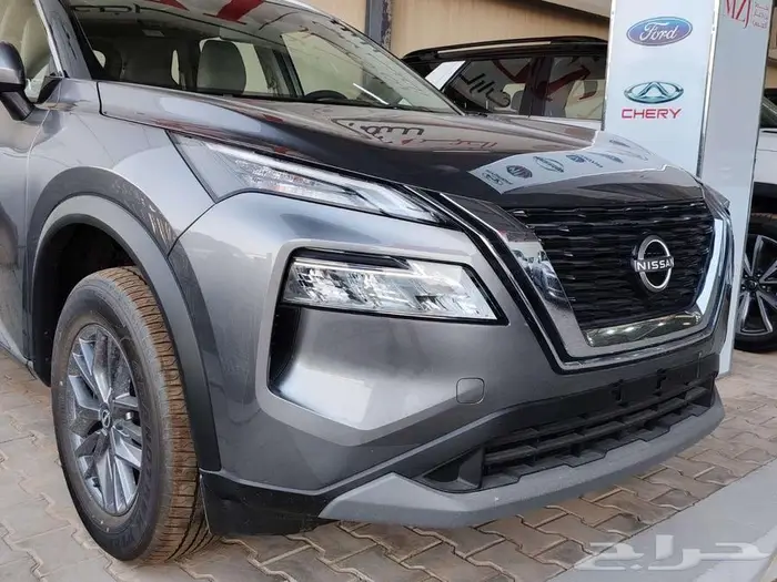 نيسان اكس تريل دبل 5 راكب وبدون دبل 7 راكب 2025 35