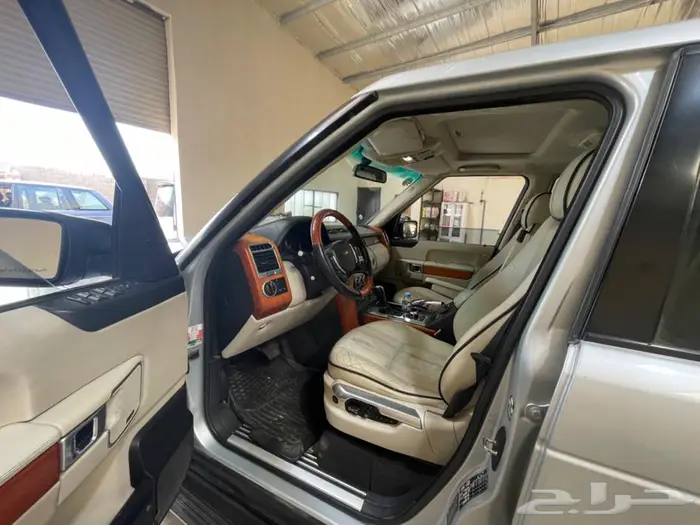 رينج روفر عدد 3 نظيفة جدا موديل 2007 12