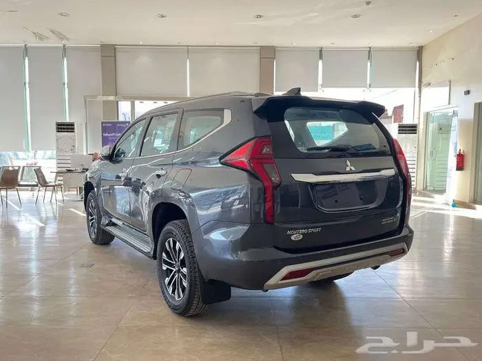 ميتسوبيشي مونتيرو سبورت بريميوم 2022 اصفار بسعر مميز 2